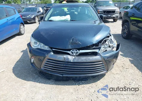 2015 Toyota Camry Le z USA, uszkodzony, nr VIN 4T4BF1FK5FR512944